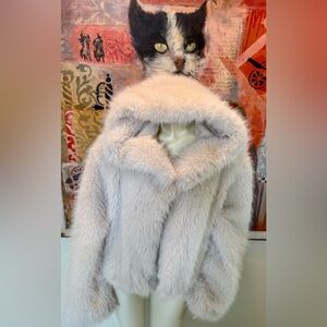 Incredible faux fox fur hooded cropped delicious plush jacket S-M EC